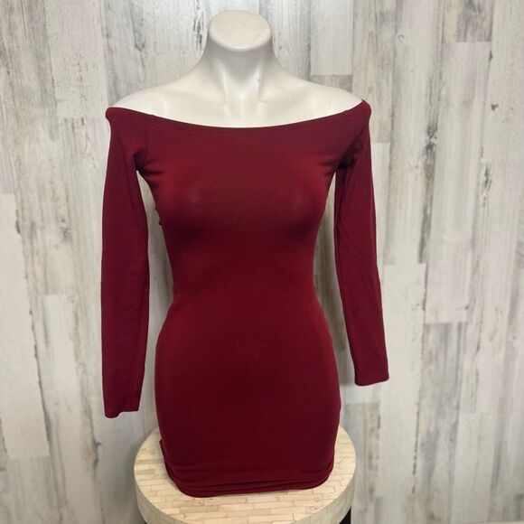 Express burgundy dress - Picture 1 of 5
